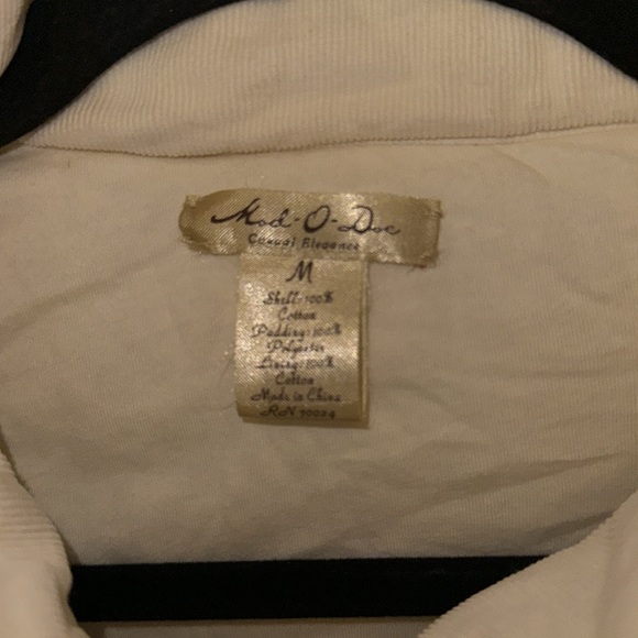 Mod-o-doc cream quilted vest size medium. - Picture 2 of 4